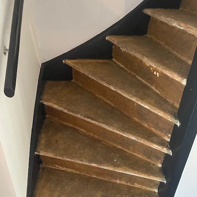 Voor: Trap renovatie project